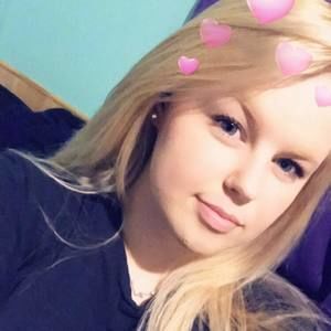 Meet your Posher, Alexis